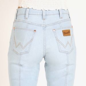 Wrangler Heritage Seamed High Rise Flare Jeans